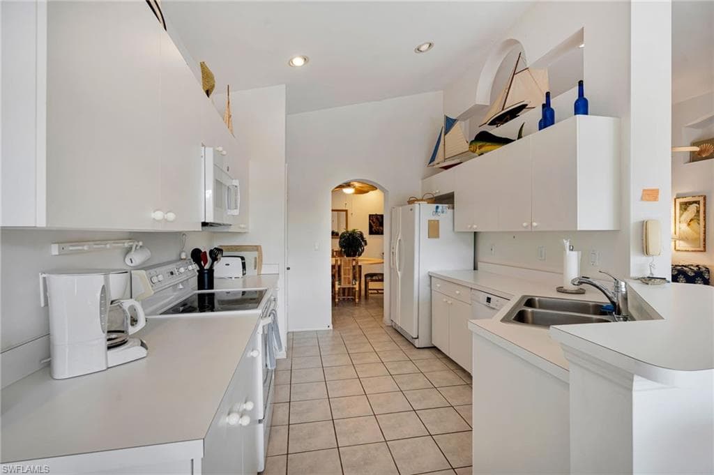 25224 Pelican Creek Cir 203, Bonita Springs, FL 34134-9