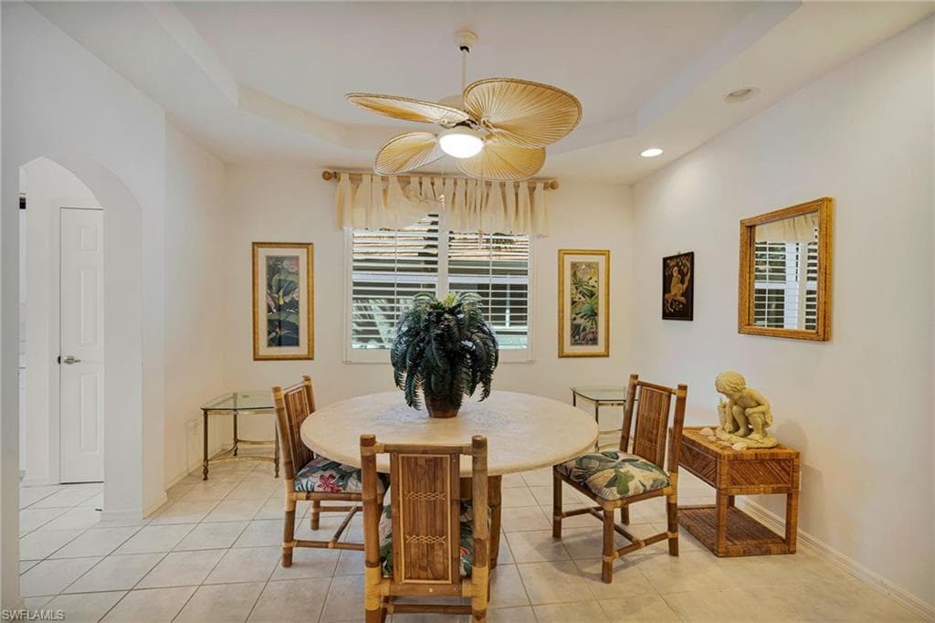 25224 Pelican Creek Cir 203, Bonita Springs, FL 34134-8