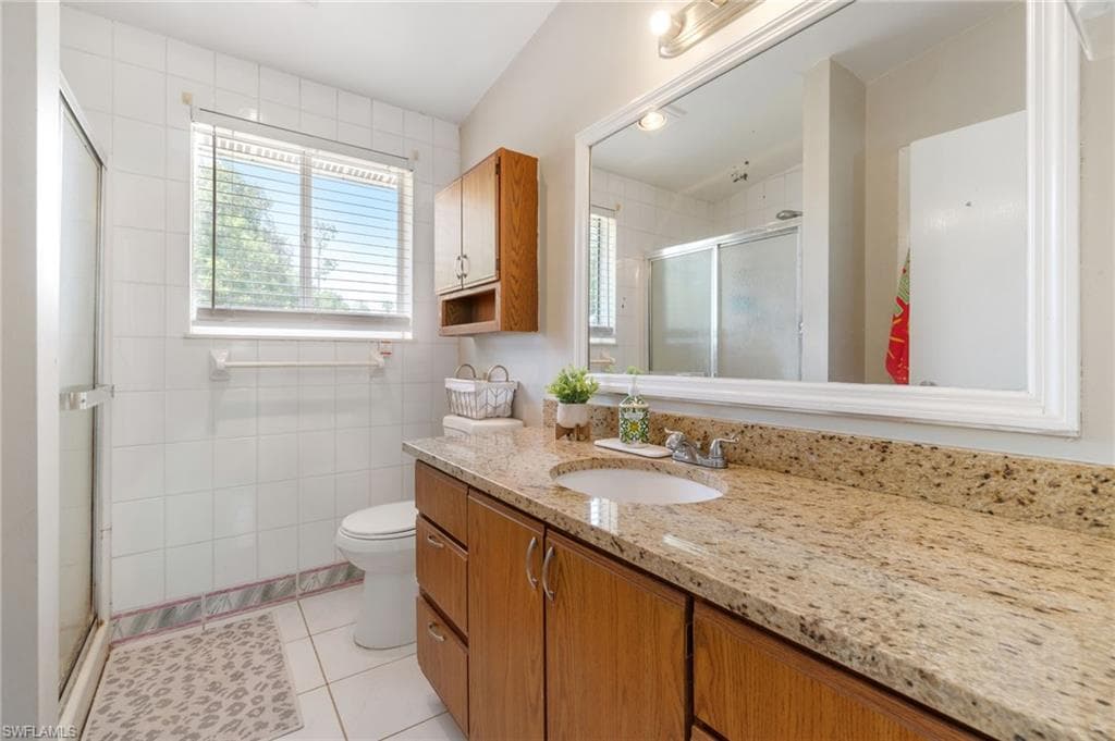 3321 Golden Gate Blvd E, Naples, FL 34120-14