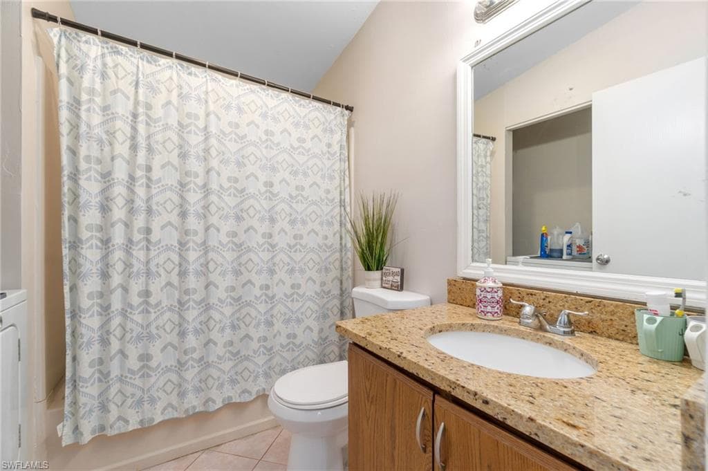 3321 Golden Gate Blvd E, Naples, FL 34120-17