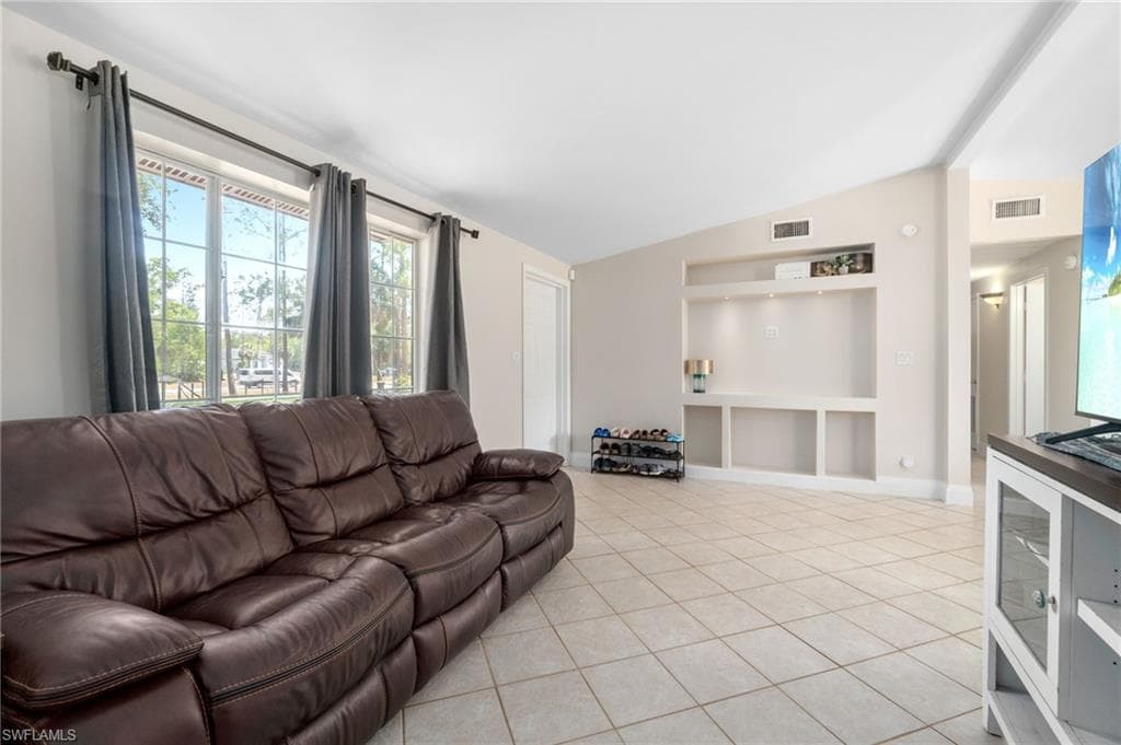 3321 Golden Gate Blvd E, Naples, FL 34120-5