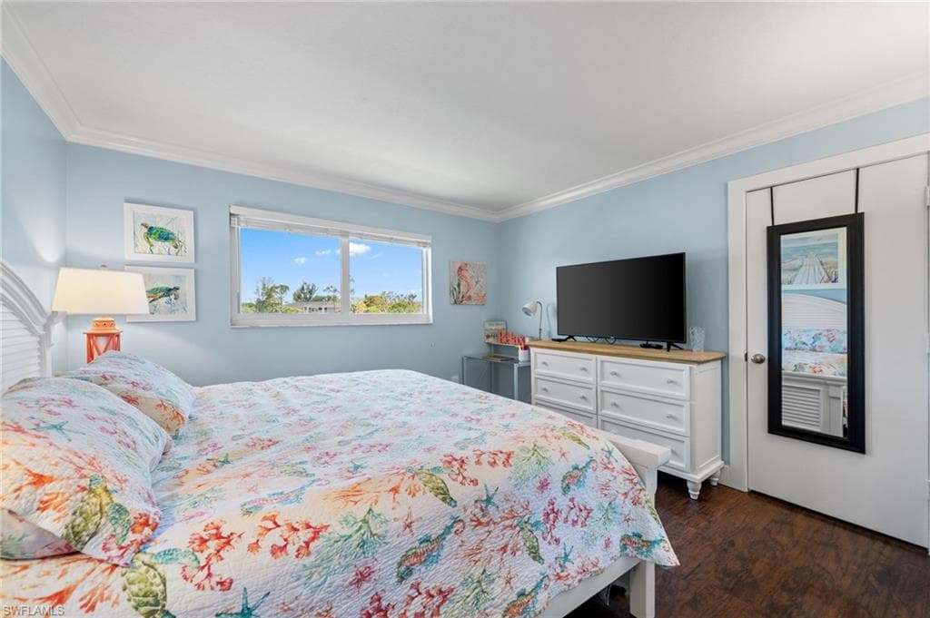 190 Turtle Lake Ct 311, Naples, FL 34105-14