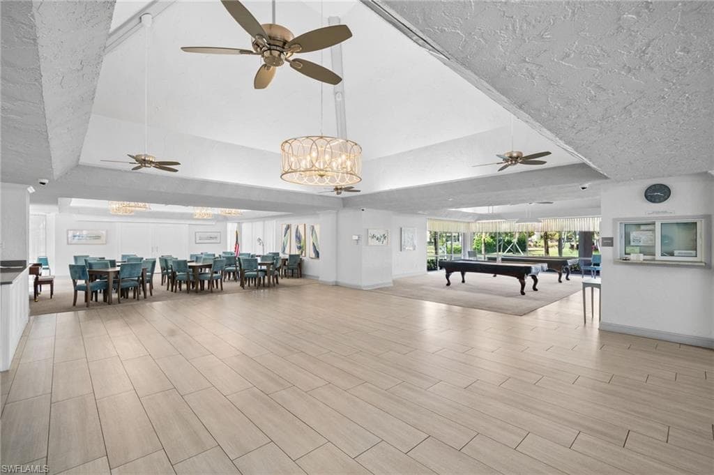 190 Turtle Lake Ct 311, Naples, FL 34105-26