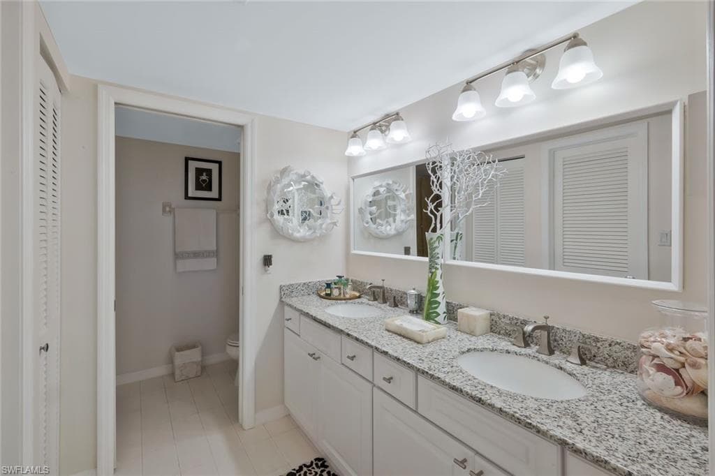 6573 Marissa Loop 303, Naples, FL 34108-12