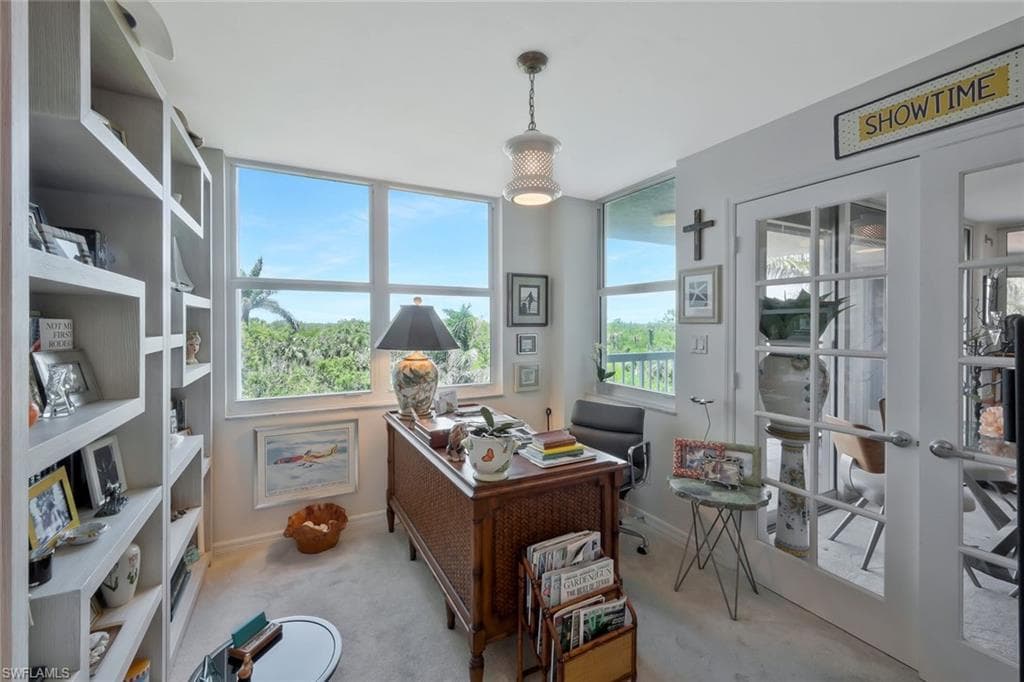 6573 Marissa Loop 303, Naples, FL 34108-16