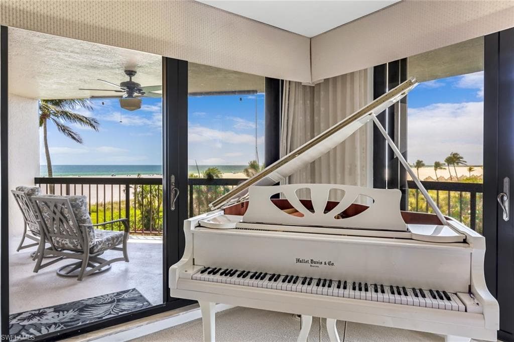 174 Collier Blvd 304, Marco Island, FL 34145-9
