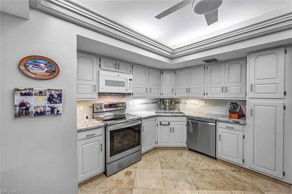 174 Collier Blvd 304, Marco Island, FL 34145-18