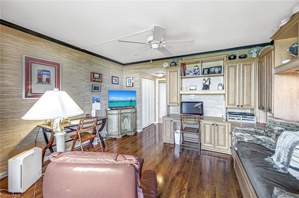 174 Collier Blvd 304, Marco Island, FL 34145-26