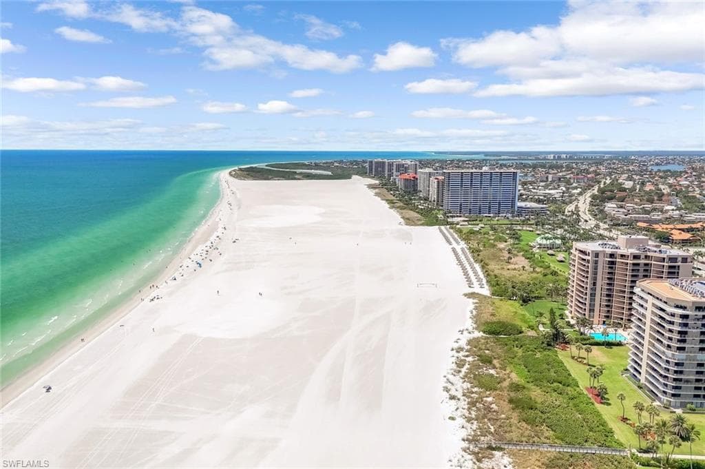 174 Collier Blvd 304, Marco Island, FL 34145-40