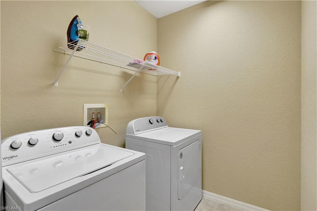 9820 Healthpark Cir 101, Fort Myers, FL 33908-33