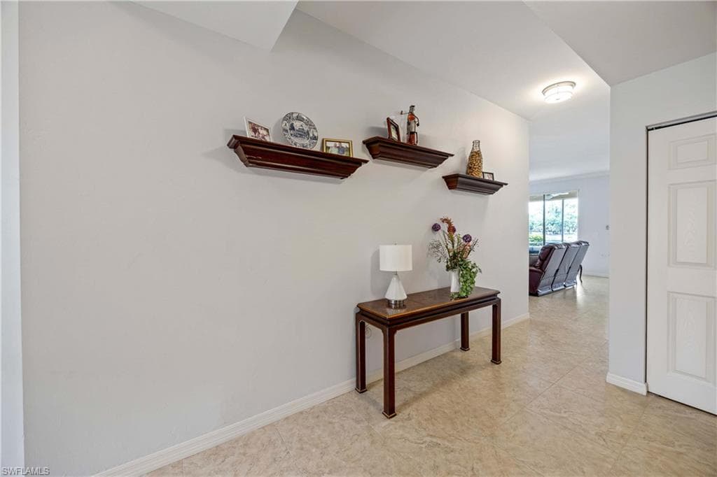 3965 Bishopwood Ct E 101, Naples, FL 34114-9