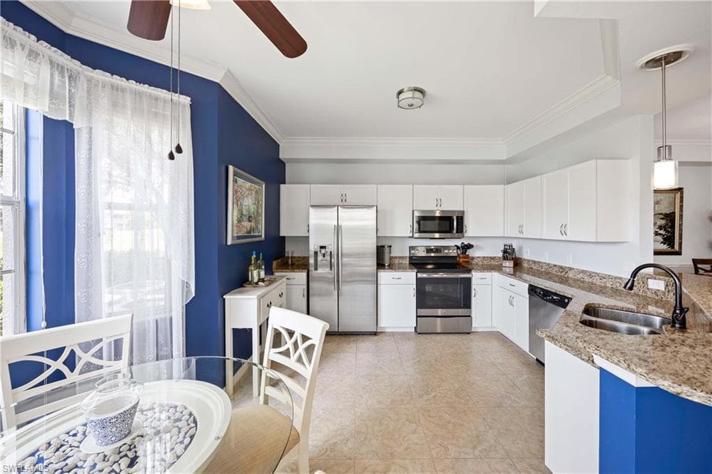 3965 Bishopwood Ct E 101, Naples, FL 34114-10