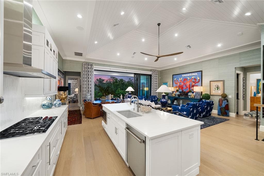 210 Topanga Dr, Bonita Springs, FL 34134-12