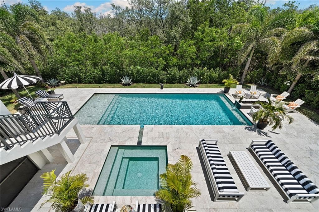 210 Topanga Dr, Bonita Springs, FL 34134-44