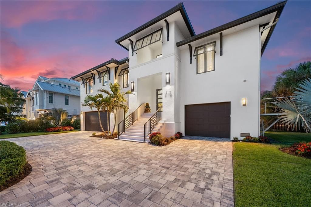 210 Topanga Dr, Bonita Springs, FL 34134-7
