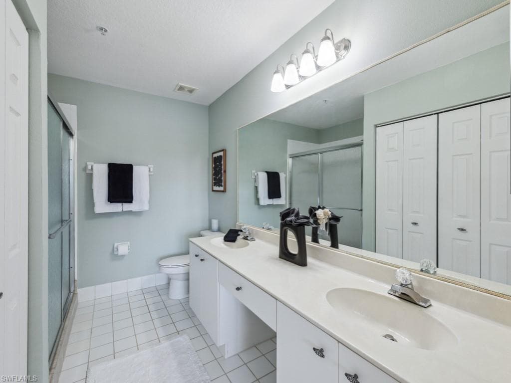 6310 Huntington Lakes Cir 203, Naples, FL 34119-15