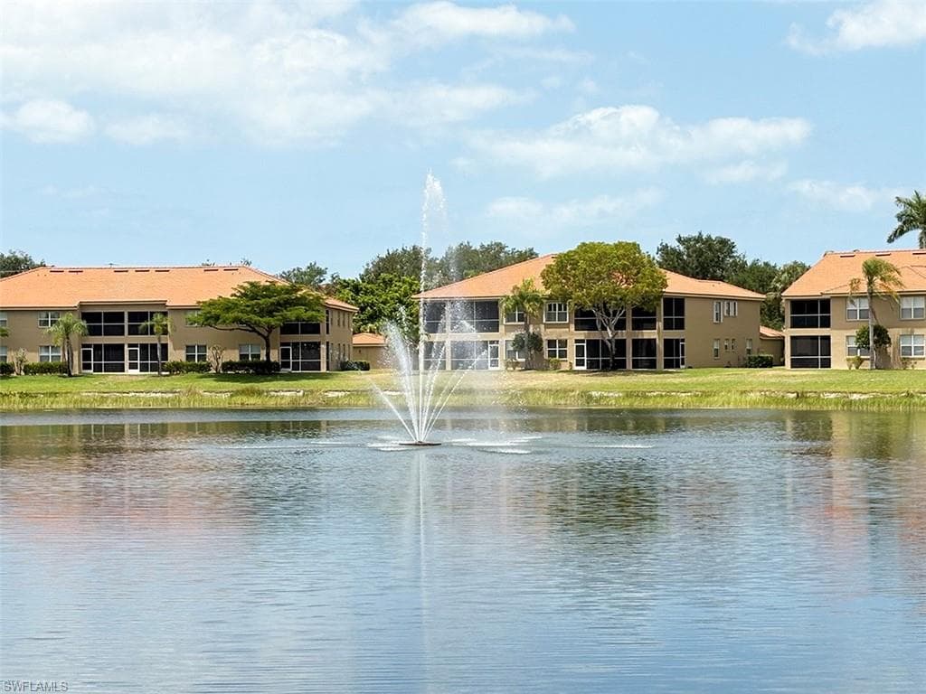 6310 Huntington Lakes Cir 203, Naples, FL 34119-21