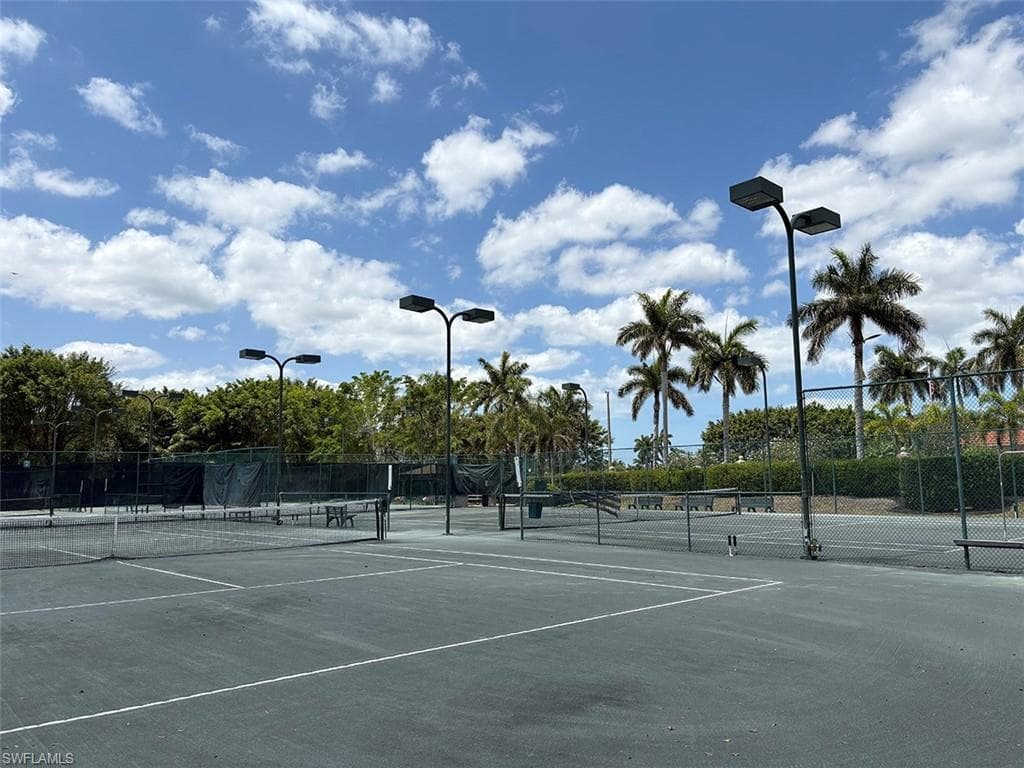 6310 Huntington Lakes Cir 203, Naples, FL 34119-28