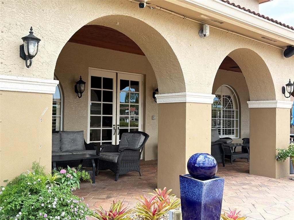 6310 Huntington Lakes Cir 203, Naples, FL 34119-35