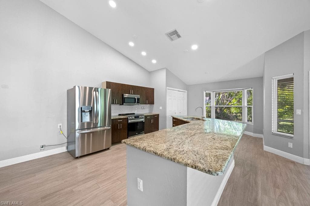 1429 Monarch Cir, Naples, FL 34116-10
