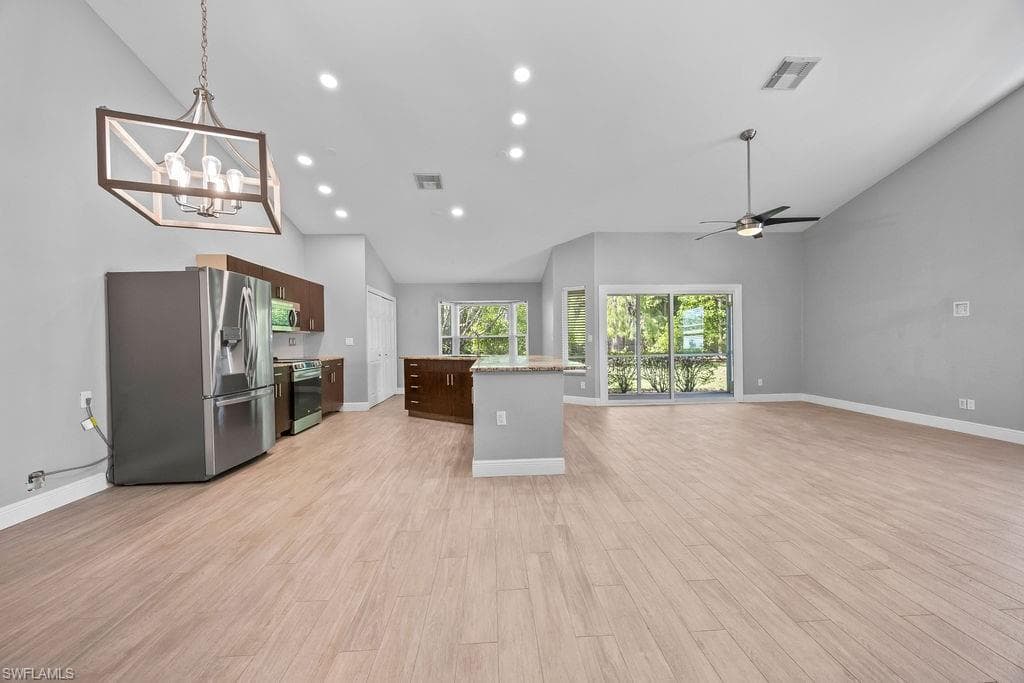 1429 Monarch Cir, Naples, FL 34116-11