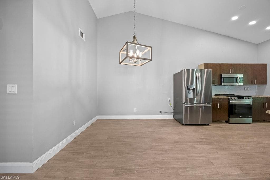 1429 Monarch Cir, Naples, FL 34116-16