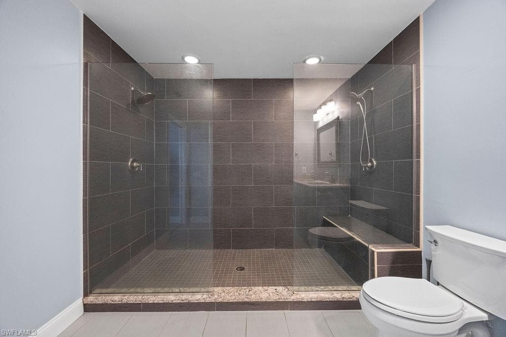 1429 Monarch Cir, Naples, FL 34116-22