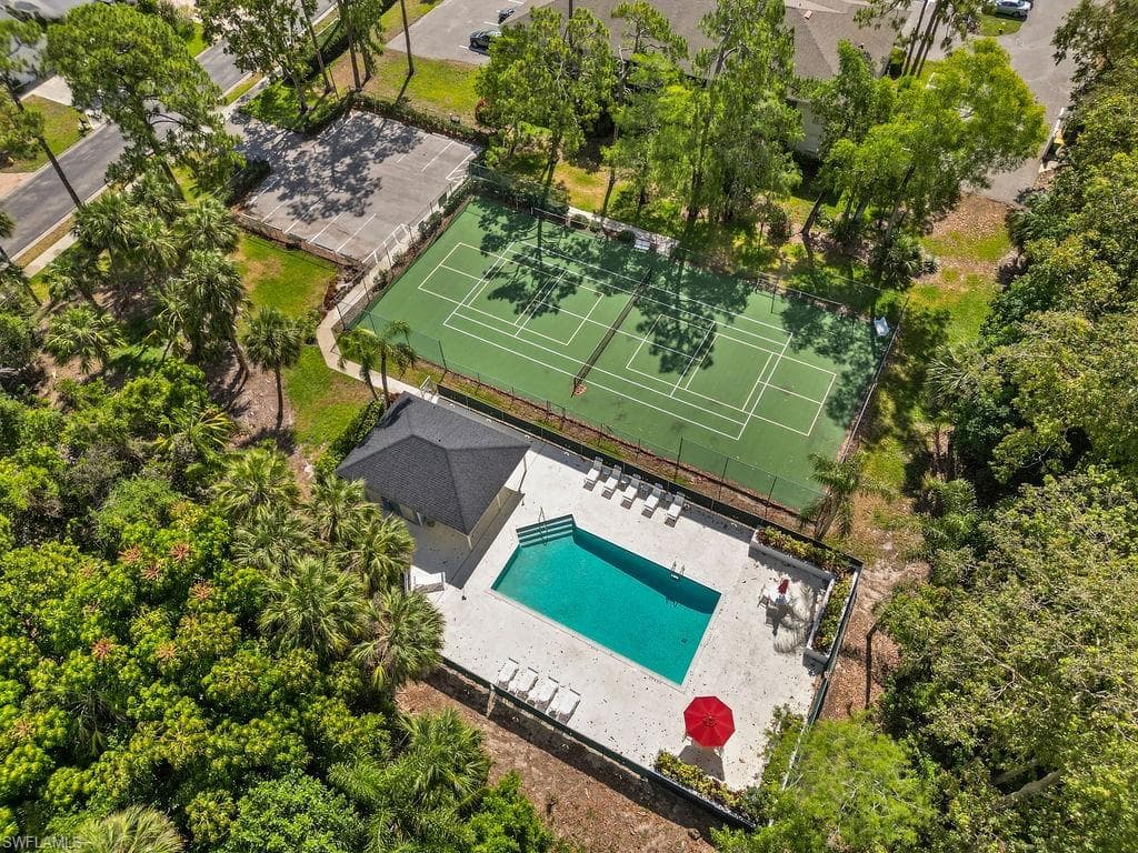 1429 Monarch Cir, Naples, FL 34116-36