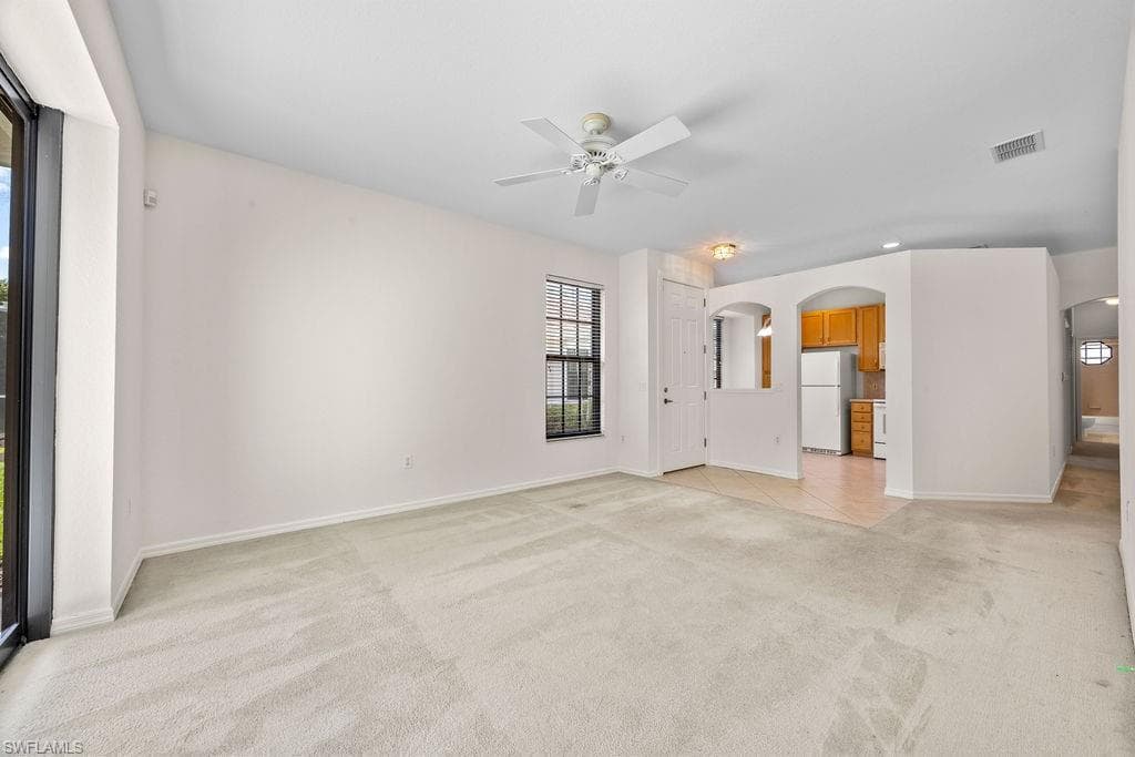 1429 Monarch Cir, Naples, FL 34116-8