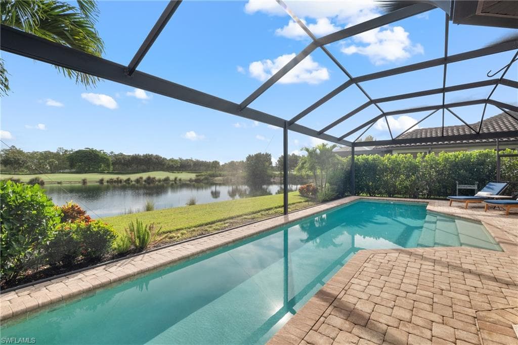 8880 Savona Ct, Naples, FL 34119-3