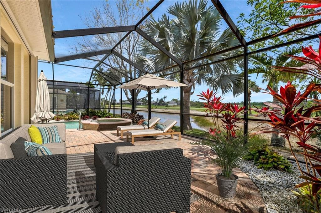 4923 Cerromar Dr, Naples, FL 34112-22