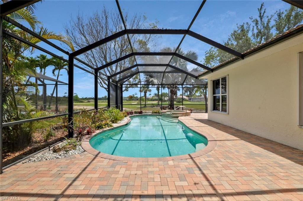 4923 Cerromar Dr, Naples, FL 34112-23