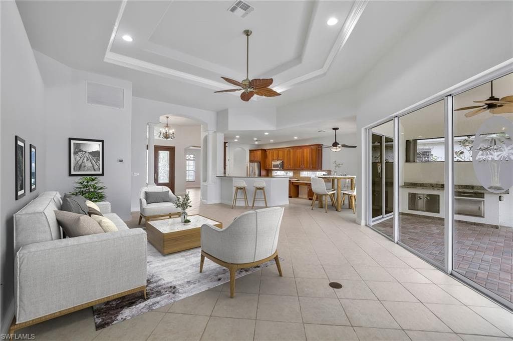 4923 Cerromar Dr, Naples, FL 34112-7