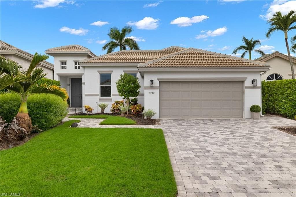1737 York Island Dr, Naples, FL 34112-31