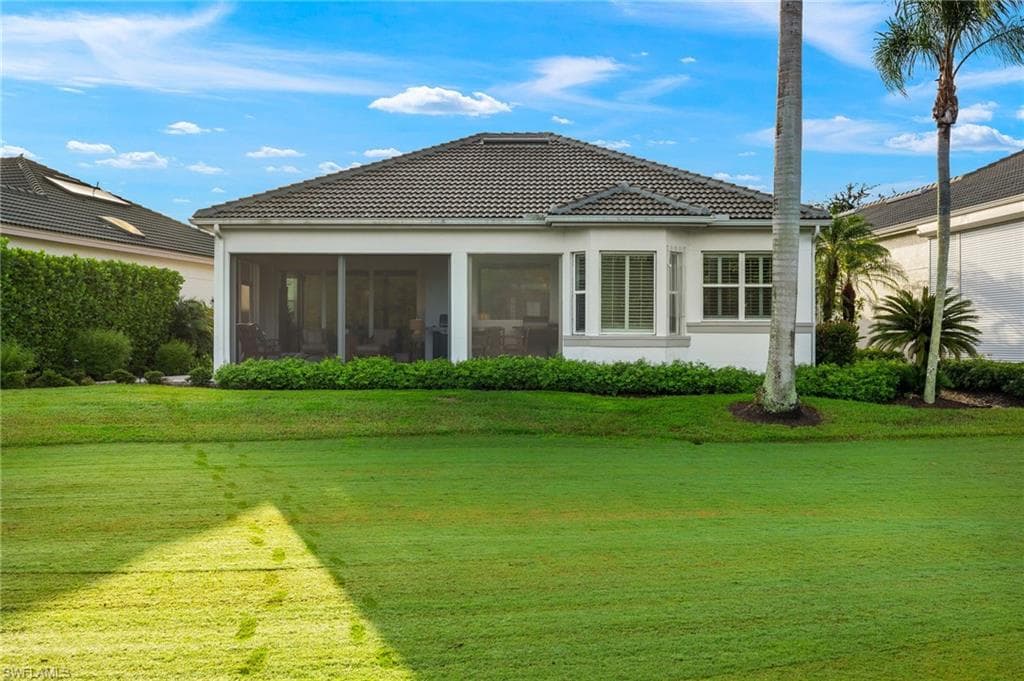 1737 York Island Dr, Naples, FL 34112-3