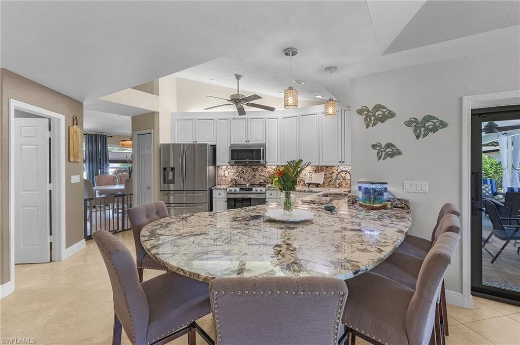 813 Saint Andrews Blvd, Naples, FL 34113-10