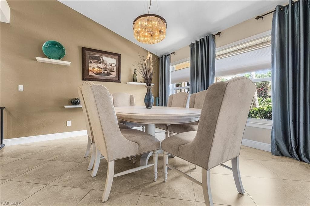 813 Saint Andrews Blvd, Naples, FL 34113-11