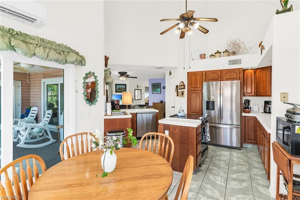 1200 Butterfly Ct, Marco Island, FL 34145-19