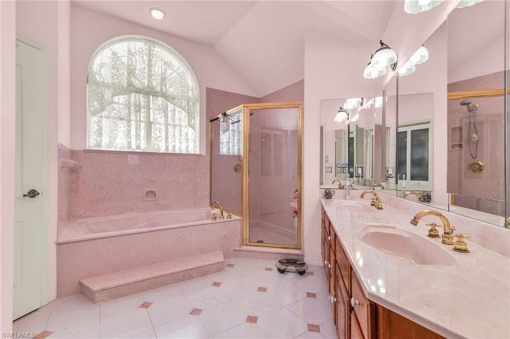1200 Butterfly Ct, Marco Island, FL 34145-34
