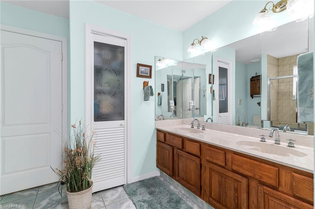 1200 Butterfly Ct, Marco Island, FL 34145-36