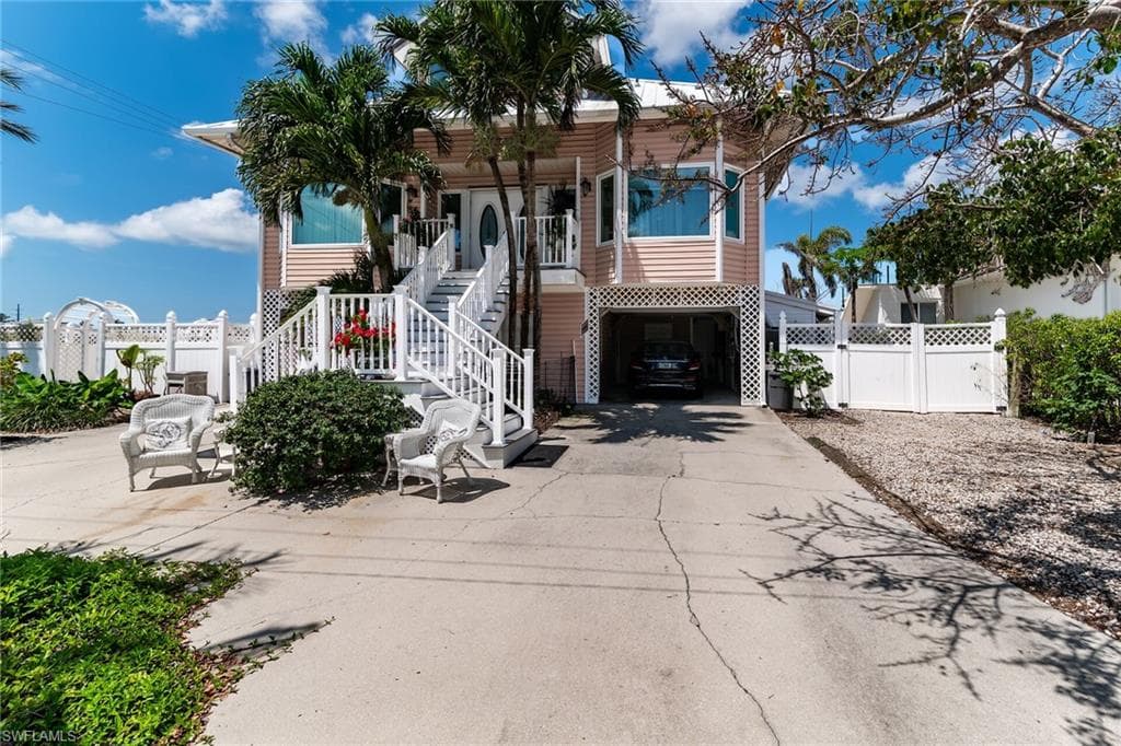 1200 Butterfly Ct, Marco Island, FL 34145-47