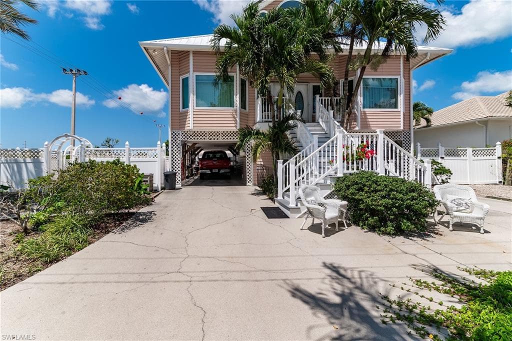 1200 Butterfly Ct, Marco Island, FL 34145-48