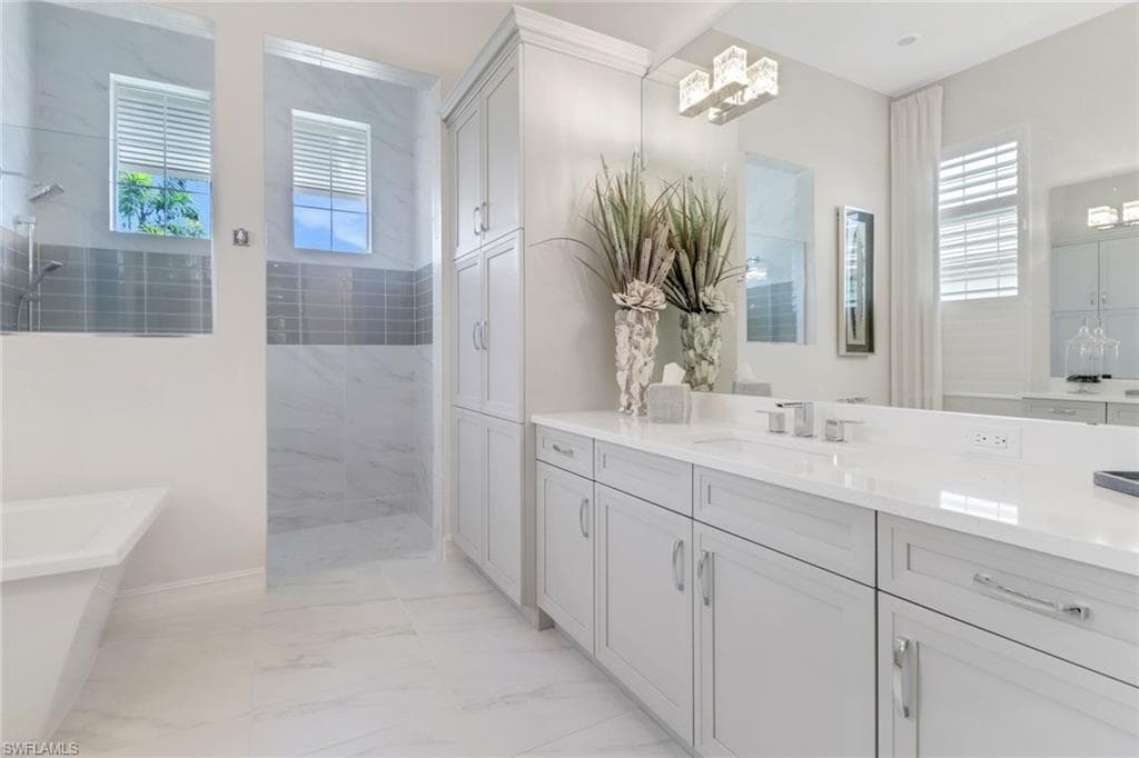 14179 Charthouse Ct, Naples, FL 34114-17