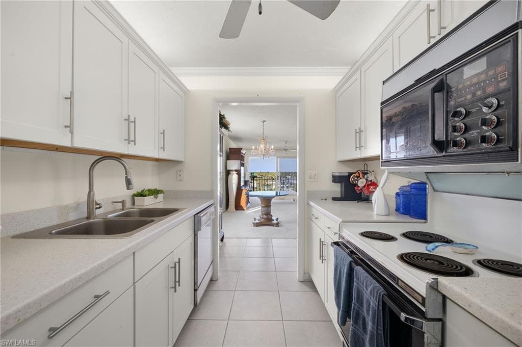 2150 Gulf Shore Blvd N 701, Naples, FL 34103-10