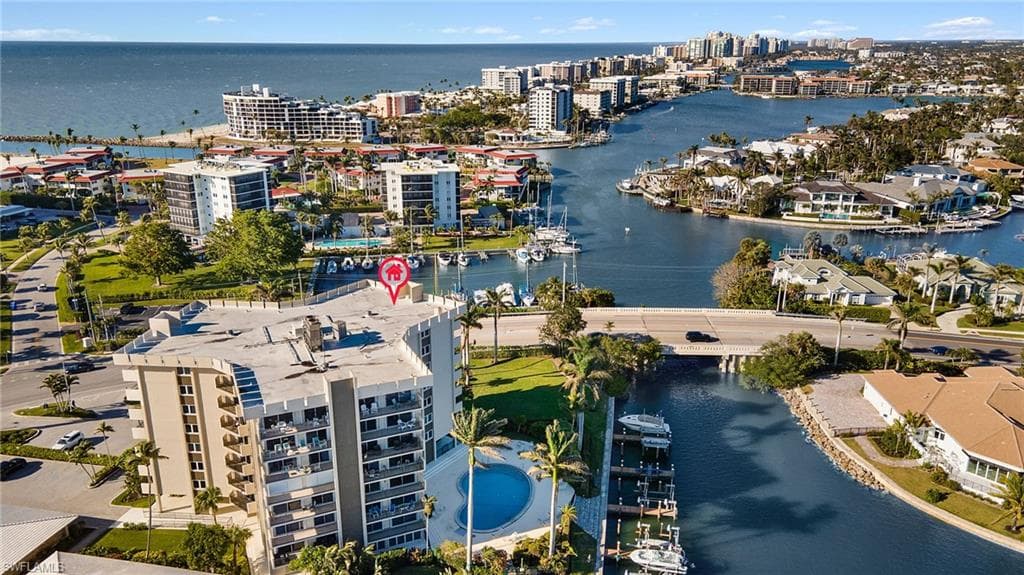 2150 Gulf Shore Blvd N 701, Naples, FL 34103-1