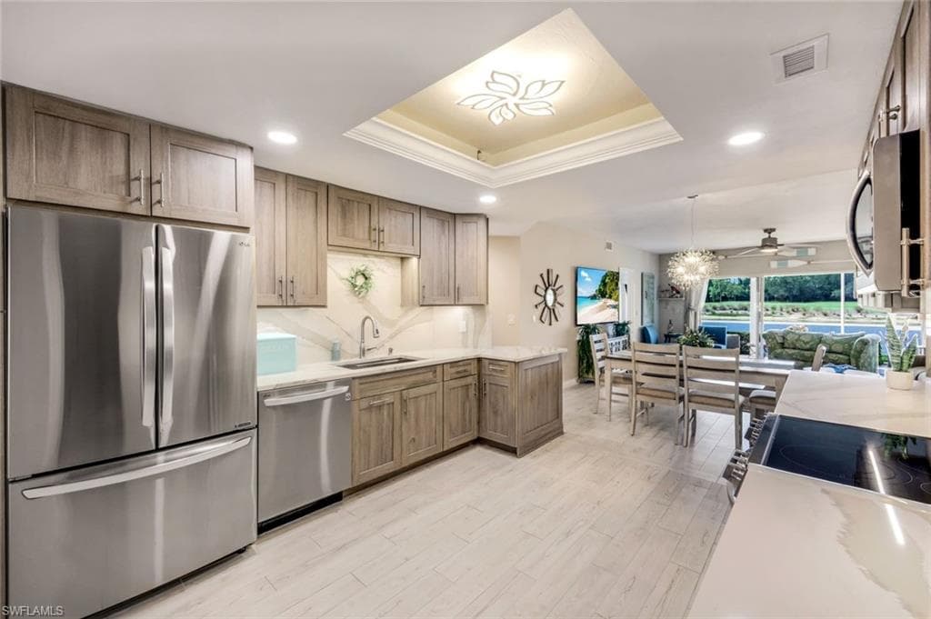 6260 Bellerive Ave 402, Naples, FL 34119-11