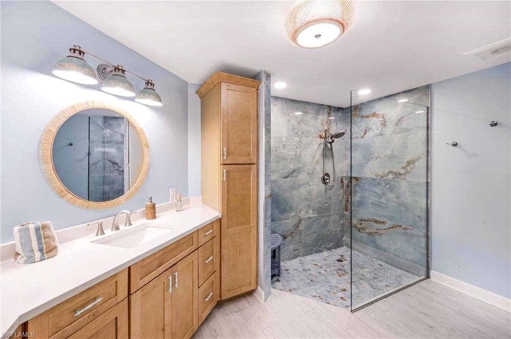 6260 Bellerive Ave 402, Naples, FL 34119-15