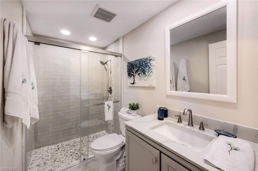 6260 Bellerive Ave 402, Naples, FL 34119-18