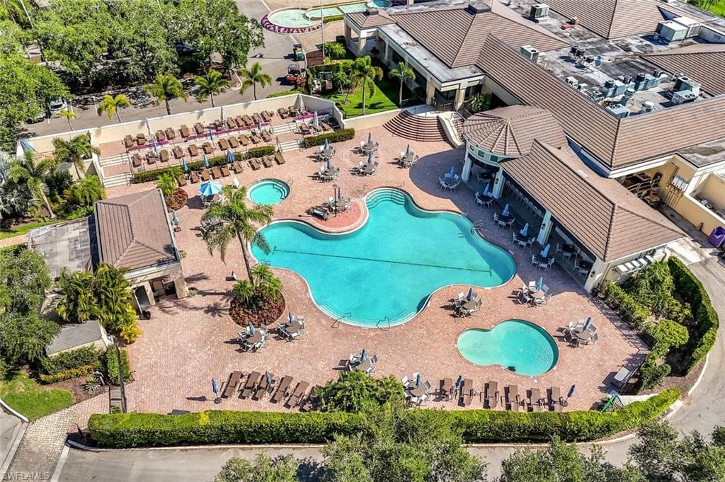 6260 Bellerive Ave 402, Naples, FL 34119-23