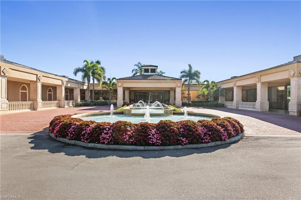 6260 Bellerive Ave 402, Naples, FL 34119-24